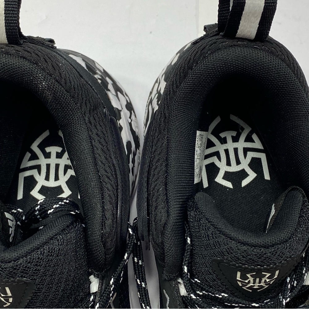 Adidas D.O.N. Issue 3 Black & White Basketball Sneakers H 67719 Men’s Size:8 - Picture 9 of 16